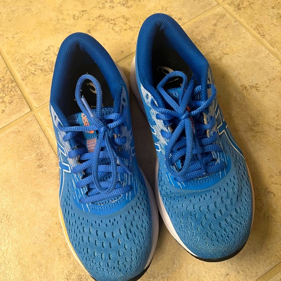 ASIC Gel Kayano size 7 excellent condition! Royal light blue - Picture 1 of 6